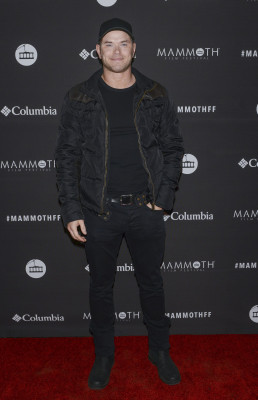 Kellan Lutz pic #1055021