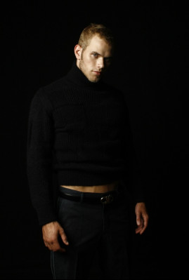Kellan Lutz pic #285175