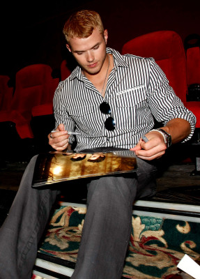 Kellan Lutz pic #252790