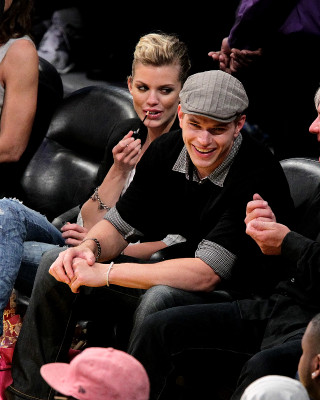 Kellan Lutz pic #329074