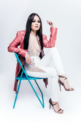 Kelli Berglund – Lapalme Magazine November 2016 Photos