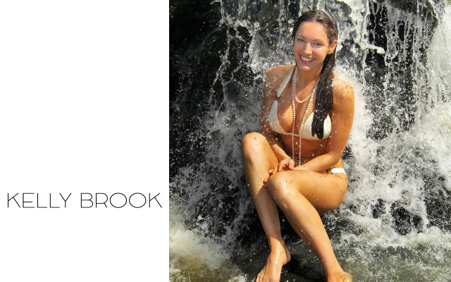 photo 9 in Kelly Brook gallery [id833169] 2015-09-28 00:00:00