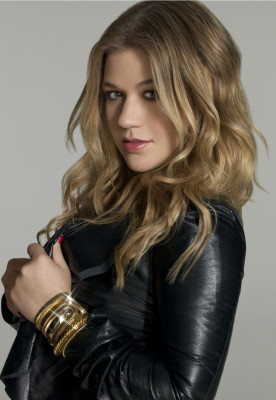 photo 4 in Kelly Clarkson gallery [id138707] 2009-03-06 00:00:00