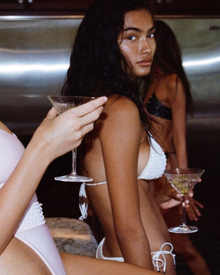 Kelly Gale for Seashell Bikini Le Club SS21
