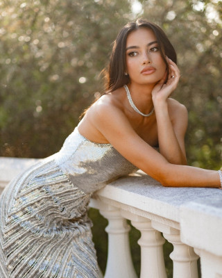 Kelsey Merritt by Tom Newton