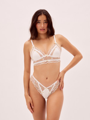 Kelsey Merritt for Victoria&#039;s Secret x For Love And Lemons // 2020