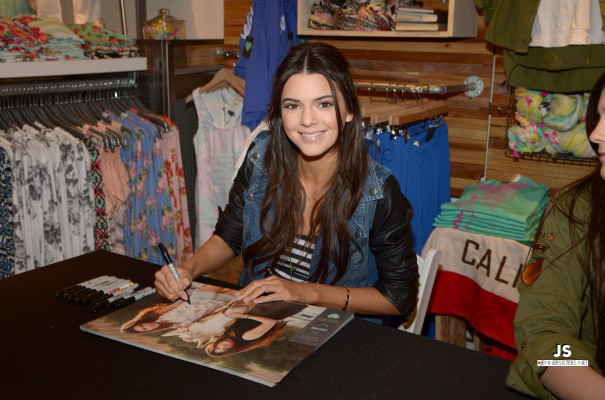 photo 8 in Kendall Jenner gallery [id607019] 2013-02-19 00:00:00
