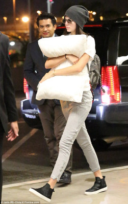 Kendall Jenner pic #757171