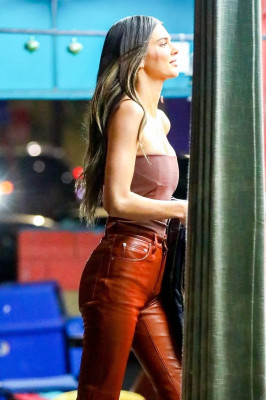 Kendall Jenner - Los Angeles | 04.15.2021