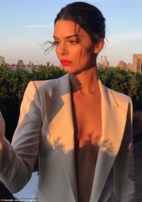 Kendall Jenner pic #1068953