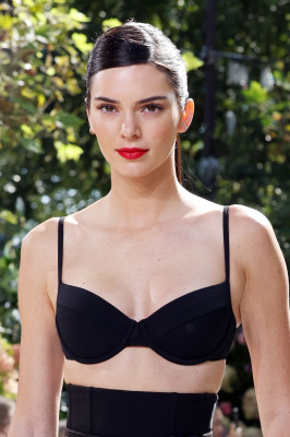 Kendall Jenner - Michael Kors Spring/Summer 22