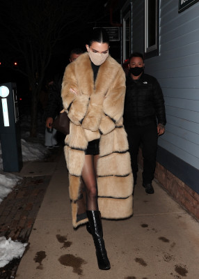Kendall Jenner - Leaving Matsuhisa restaurant in Aspen, CO 01/16/2022