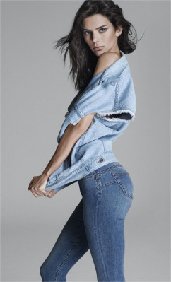 Kendall Jenner – Liu Jo Campaing 2020