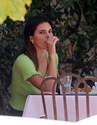 KENDALL JENNER Out for Lunch at Taverna Tony in Malibu 07/16/2020
