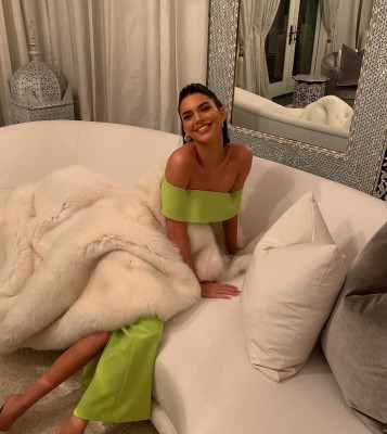 Kendall Jenner – Personal Pics