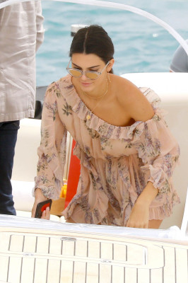 Kendall Jenner – Hotel du Cap Eden Roc in Cannes