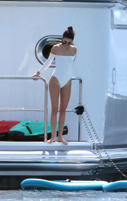 Kendall Jenner pic #969154