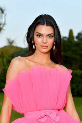 Kendall Jenner – amfAR Cannes Gala 2019