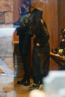 Kendall Jenner is seen shopping at the Prada store in Aspen,Colorado | 30.12.202