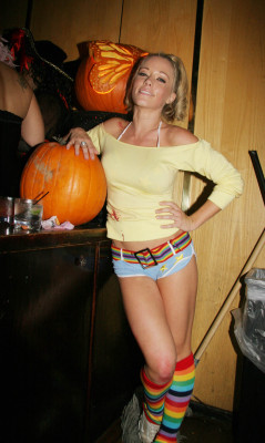 photo 26 in Kendra Wilkinson gallery [id114818] 2008-11-05 00:00:00