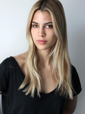 Kenya Kinski-Jones pic #975674