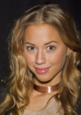 Kenza Zouiten pic #945632