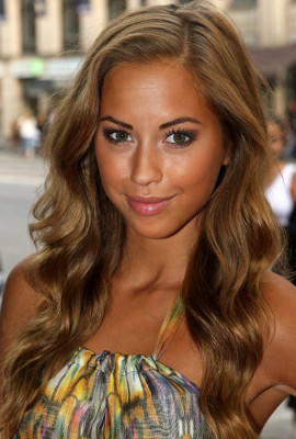 Kenza Zouiten pic #944786