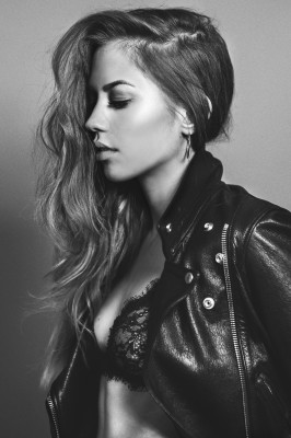 Kenza Zouiten pic #959270