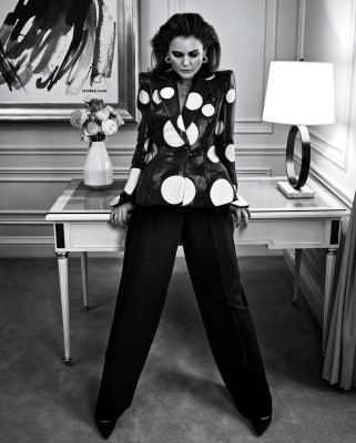 Keri Russell – Town &amp; Country Magazine December 2019 / January 2020 Cover and Ph