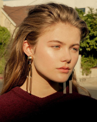 Kerri Medders by Leo Deveney for Vulkan Magazine (2018)