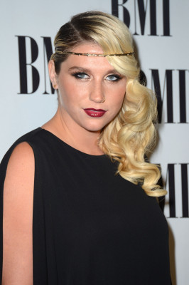 Kesha Rose Sebert pic #512884