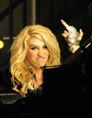 Kesha Rose Sebert pic #253126