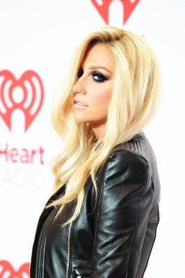 Kesha Rose Sebert pic #680518