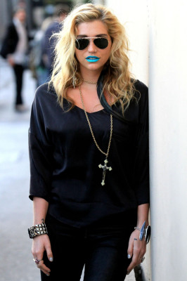 Kesha Rose Sebert pic #317751