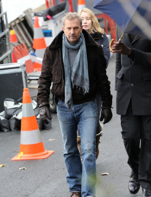 photo 29 in Kevin Costner gallery [id590746] 2012-12-16 00:00:00