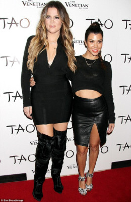Khloe Kardashian pic #675772