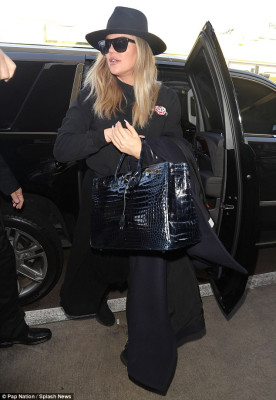 Khloe Kardashian pic #1030615