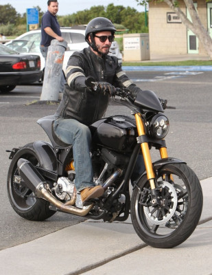 Keanu Reeves pic #797834