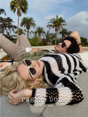 Kiernan Shipka – Rag &amp; Bone Sunglasses 2021