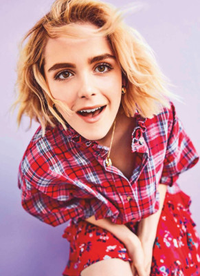 Kiernan Shipka – Seventeen Magazine Mexico April 2019 Issue