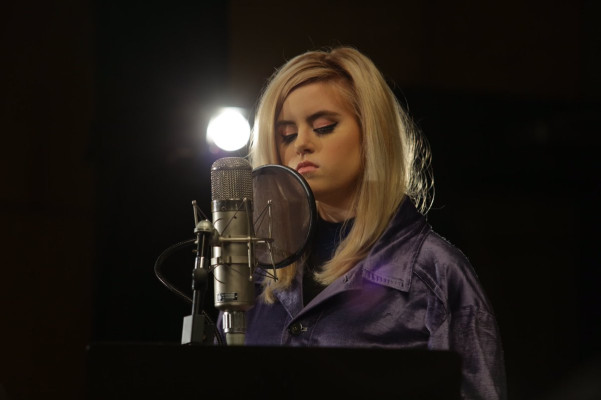 Kiiara Performs On Facebook Live 02/16/2017