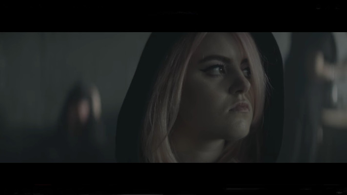 Kiiara - Music Video Heavy (2017)