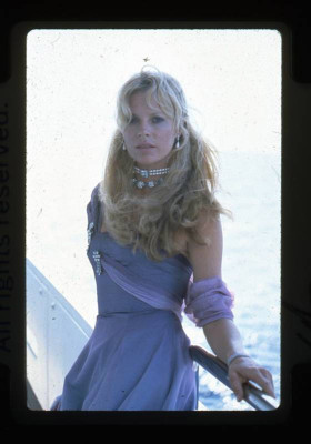 Kim Basinger pic #384410