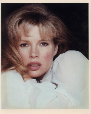 Kim Basinger pic #384409