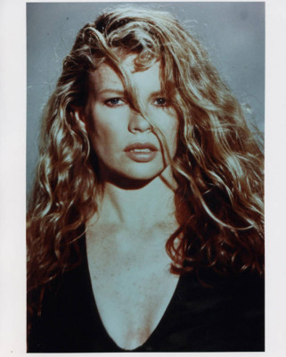 Kim Basinger pic #384406