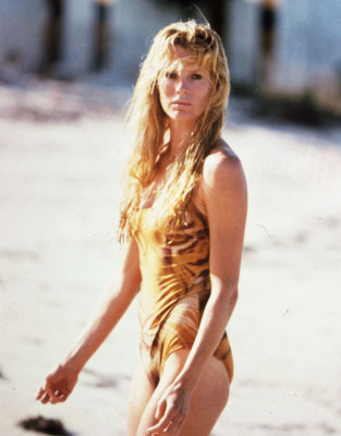 Kim Basinger - Never Say Never Again (1983)