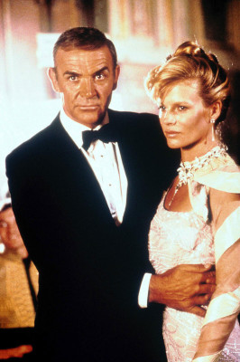 Kim Basinger - Never Say Never Again (1983)