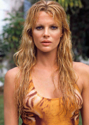 Kim Basinger - Never Say Never Again (1983)