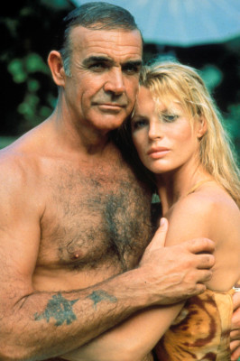 Kim Basinger - Never Say Never Again (1983)