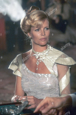Kim Basinger - Never Say Never Again (1983)